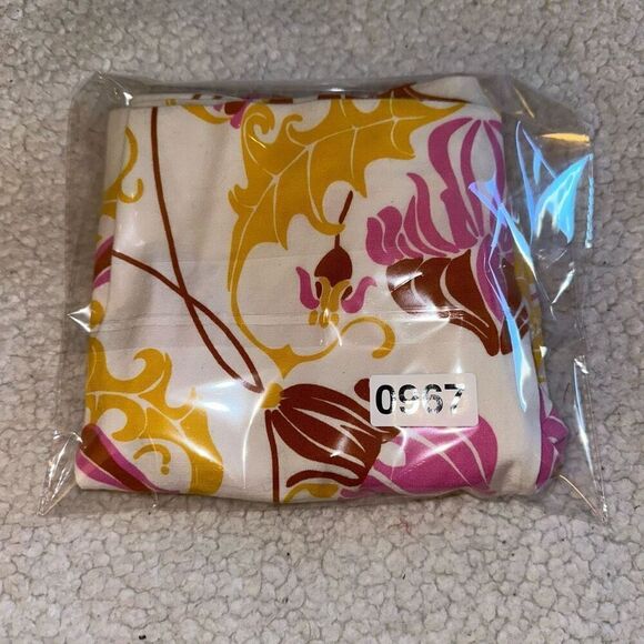 Zara Women’s White Pink Yellow Pleated High Waisted Shorts Size Small - Picture 9 of 9